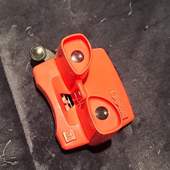 Image 3D viewer red - Picture 2 of 6